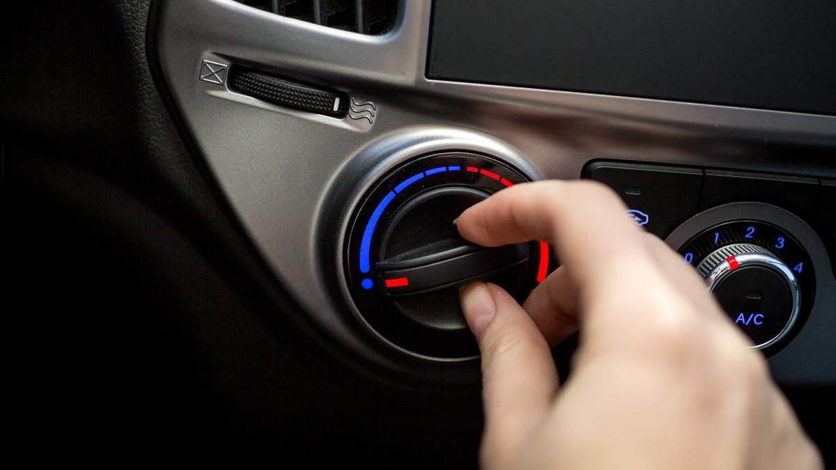 汽車空調(diào)開(kāi)啟